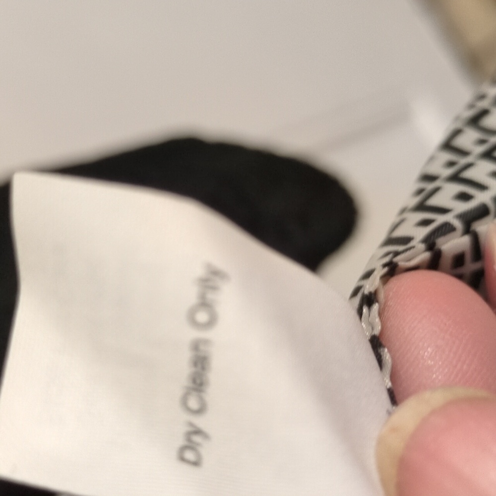 Find Luxury with Love, Carol Collection by CAbi -Carol Anderson by Invitation - Picture 14 of 14